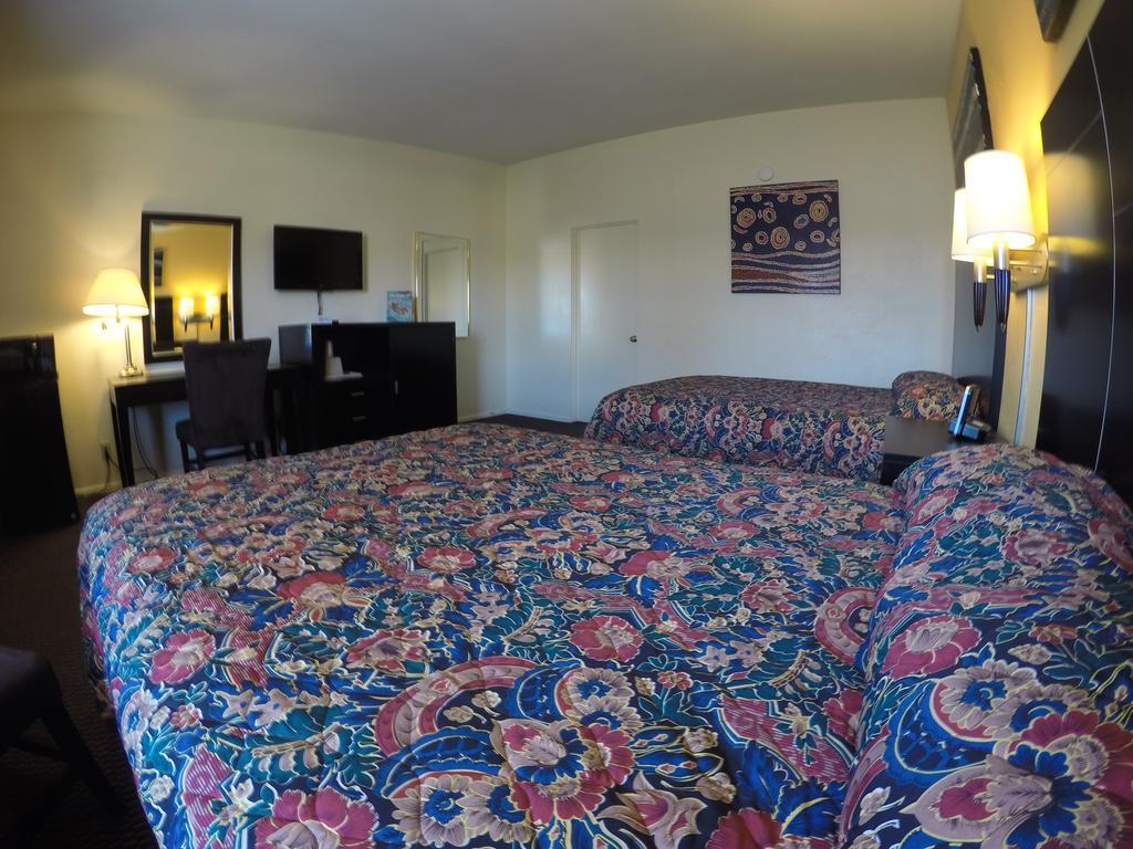 Indio Holiday Motel Экстерьер фото
