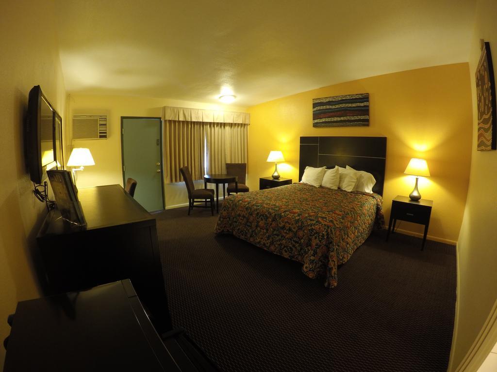 Indio Holiday Motel Экстерьер фото