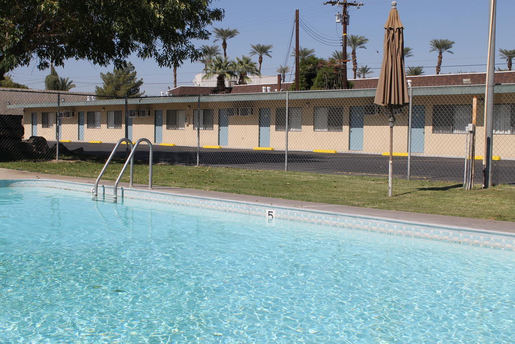 Indio Holiday Motel Экстерьер фото