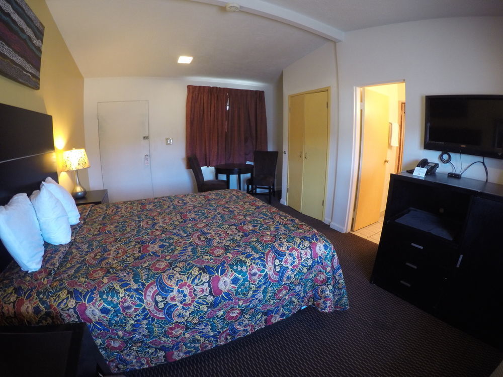 Indio Holiday Motel Экстерьер фото